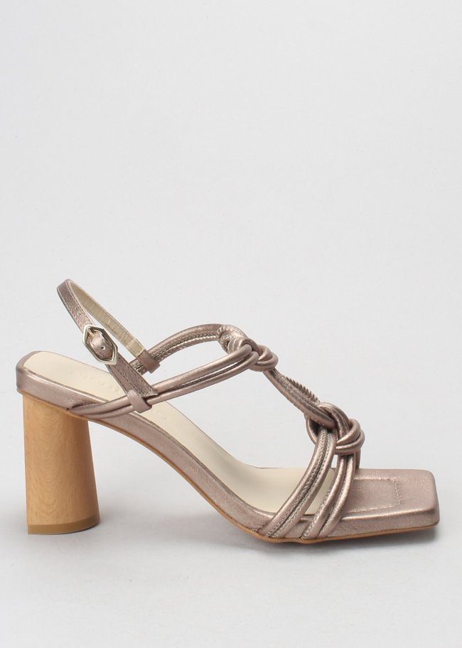 mar sandalia nudos metal pomez stone