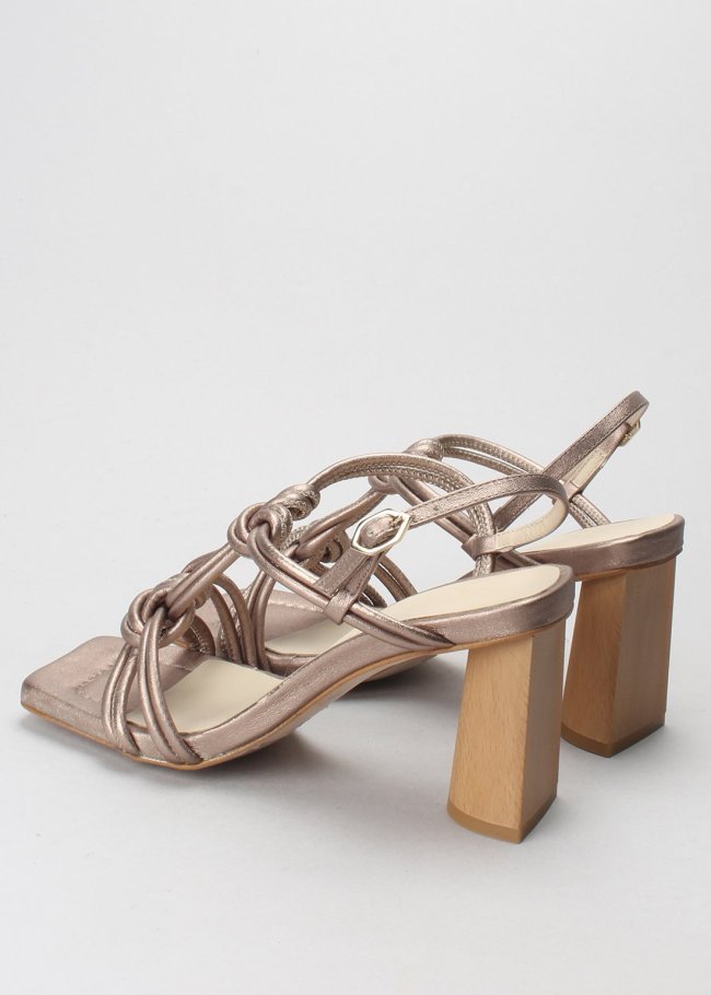 mar sandalia nudos metal pomez stone