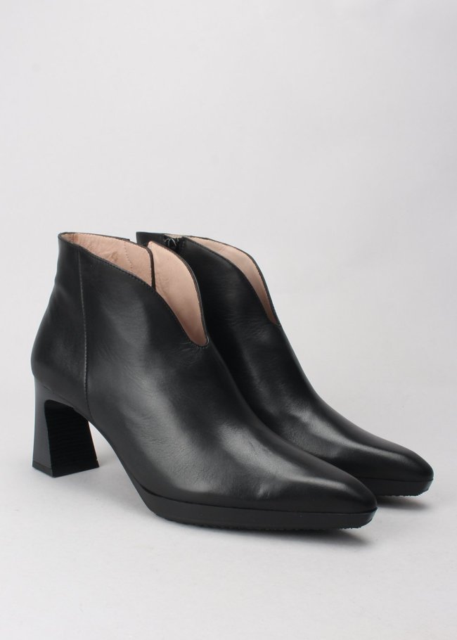 botin plataforma soho negro