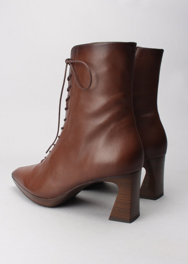 botin plataforma cordones soho avellana