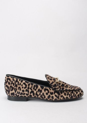 mocasin leopardo cuero