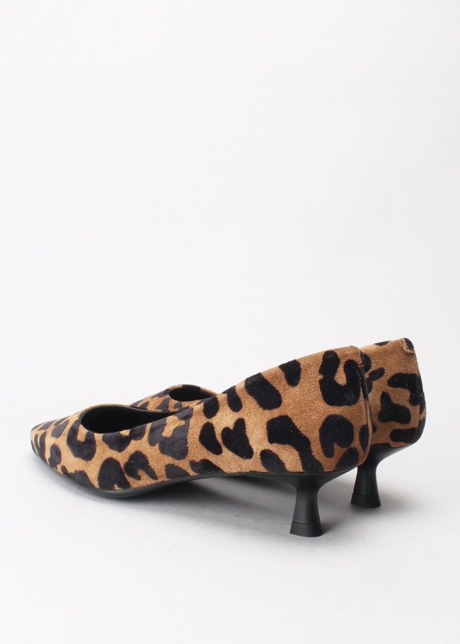 salon leopardo cuero