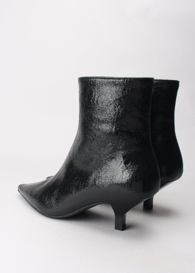 botin craquele negro
