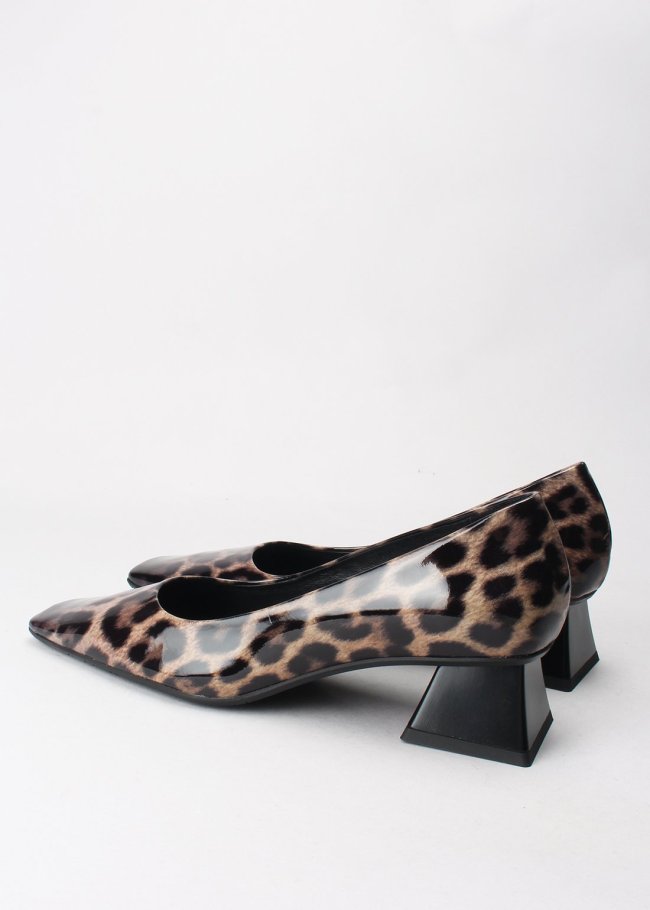 salon lince bruciato