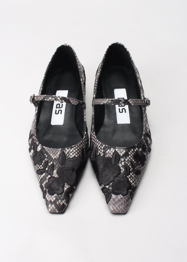 salon bordado piton fumo