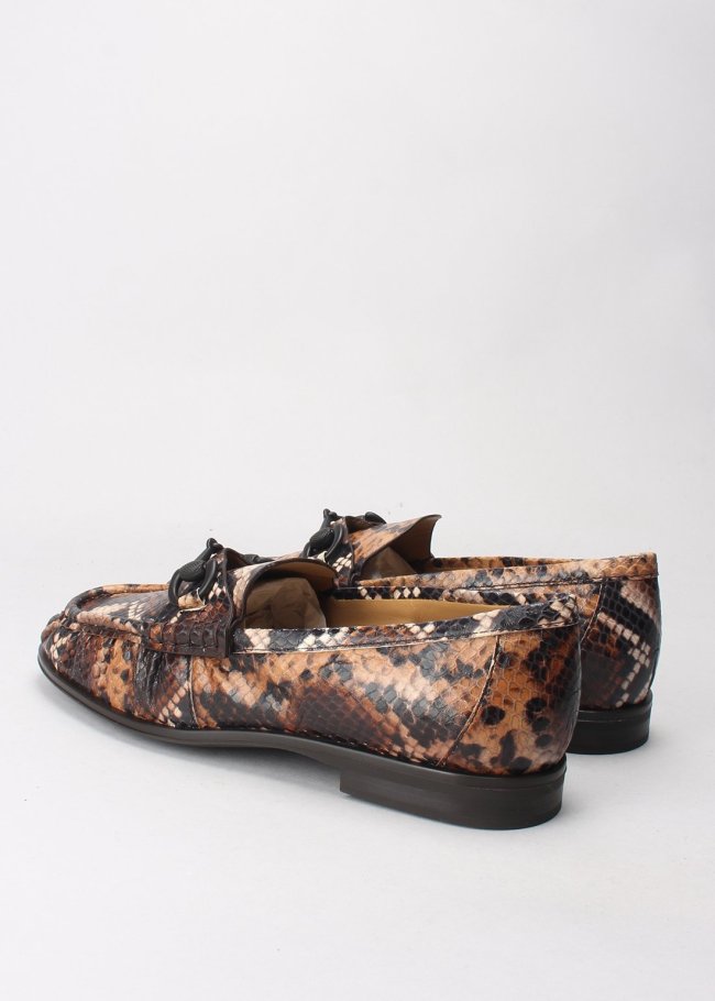 mocasin adorno pyton testa