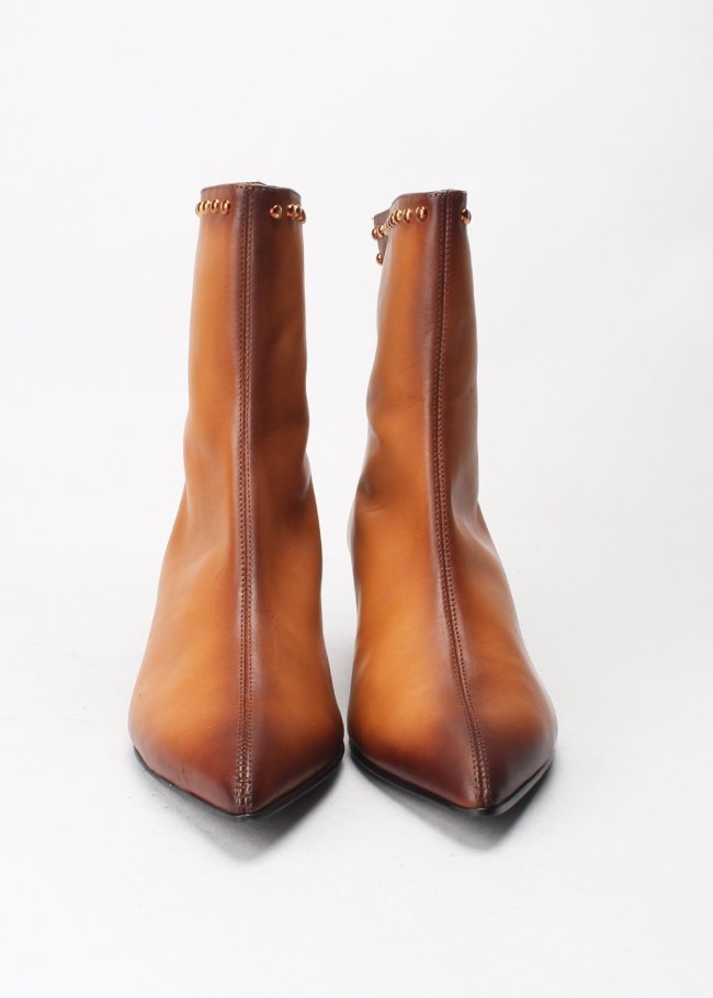 botin tachas firence cuero