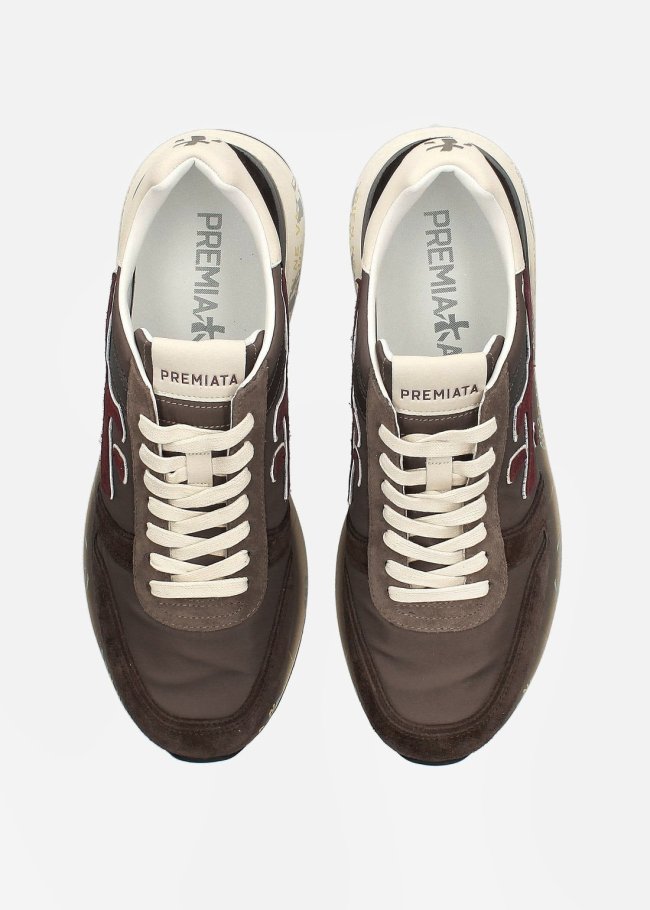 sneakers marron logo burdeos