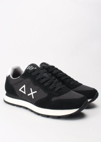 deportiva tom solid negro 2