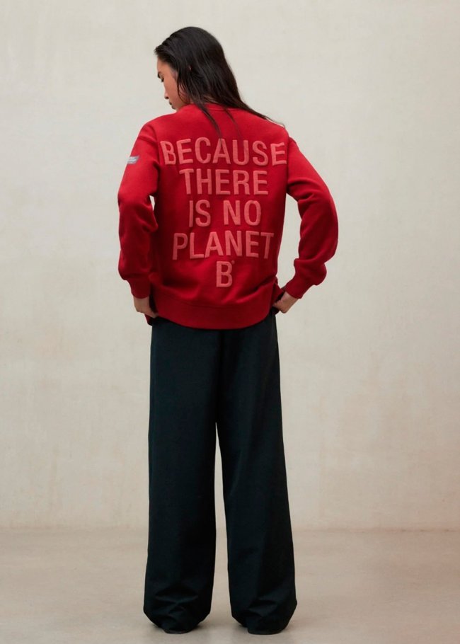 knit woman crimson red 655