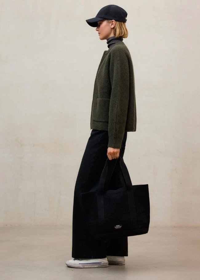 knit woman vintage green 218