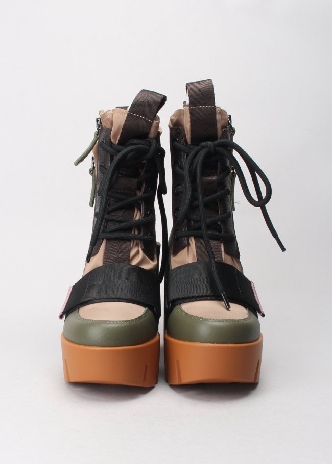 grip combat mid leather caramel mix