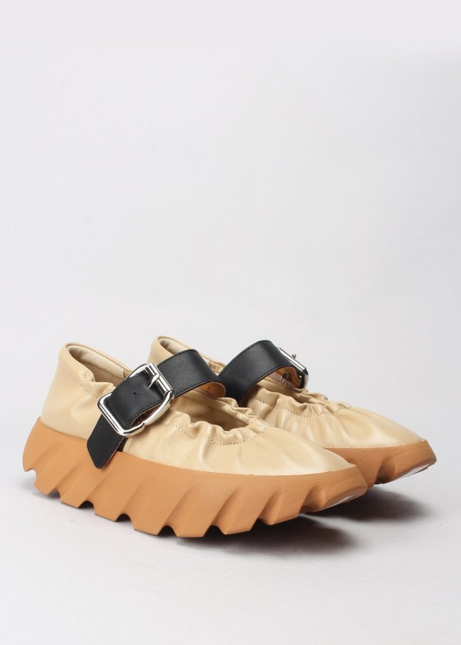 tura cove sheep patent leather skin