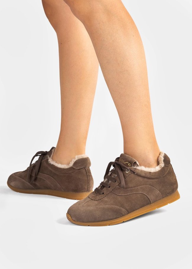 sneakers suede taupe