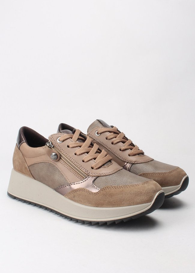 deportiva serraje fango