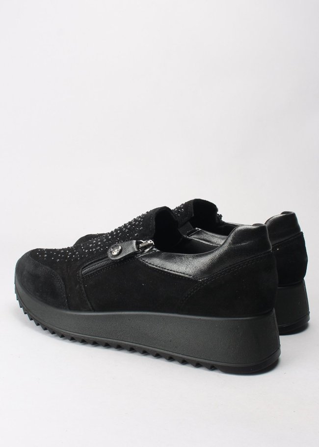 copete serraje negro