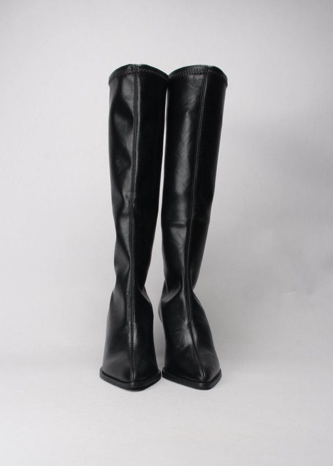 bota zeta plus malori negro