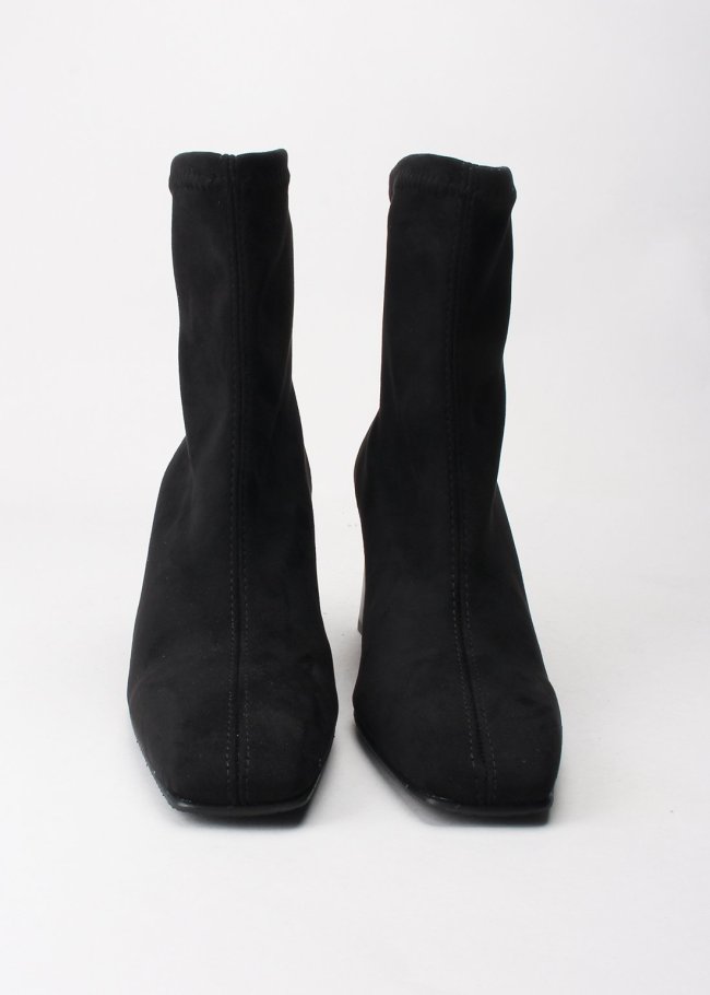 botin joy malori negro