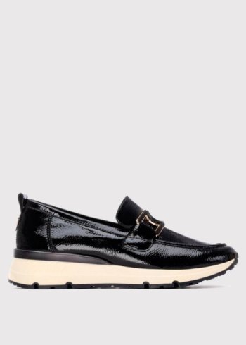 mocasin charol negro