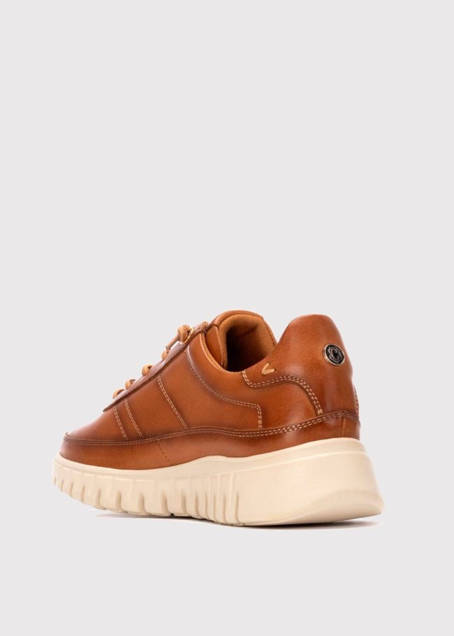 deportiva piel camel