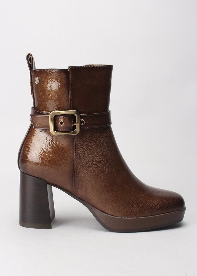 botin hebilla charol taupe