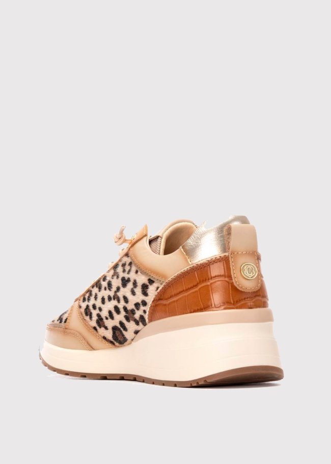 deportiva piel beige animal print