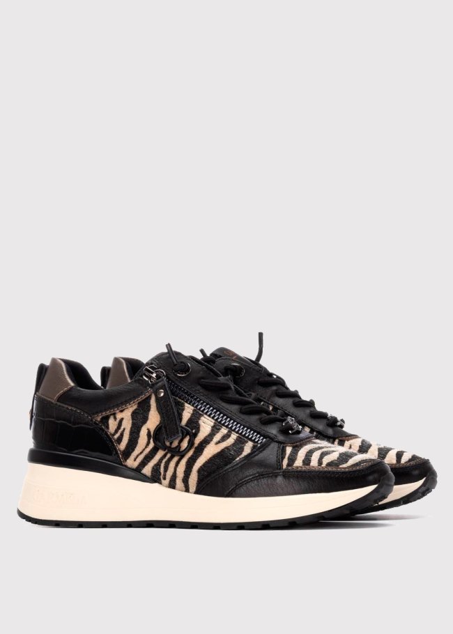 deportiva piel negro animal print