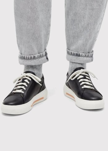 hollyhock walk black leather 2