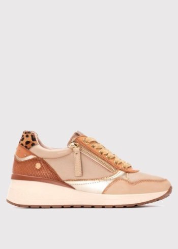 deportiva beige