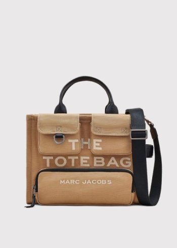 The medium tote camel