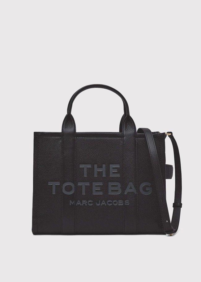 The medium tote black