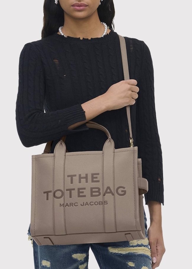 The medium tote cement