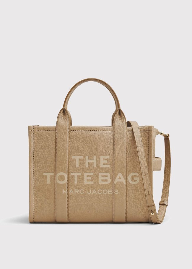 The medium tote camel