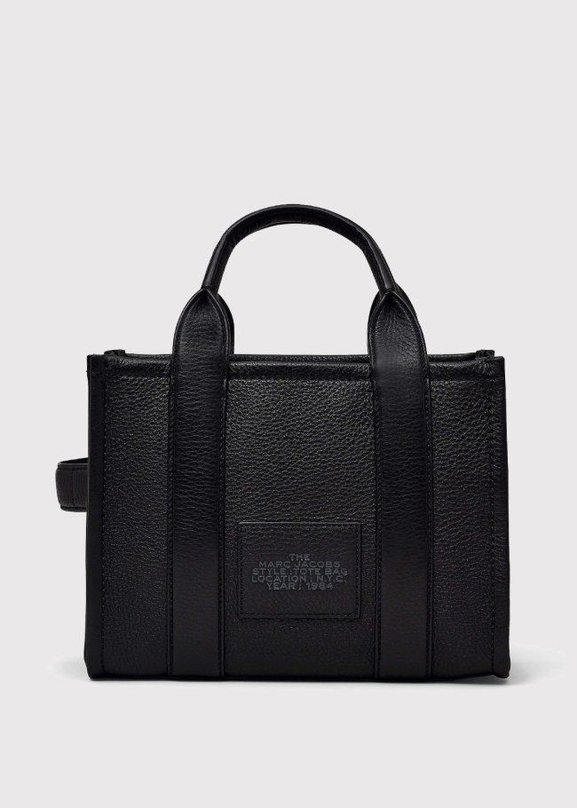 The small tote black