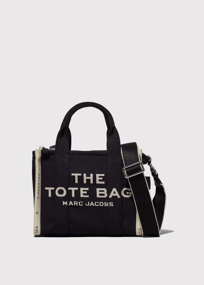 The small tote warm negro