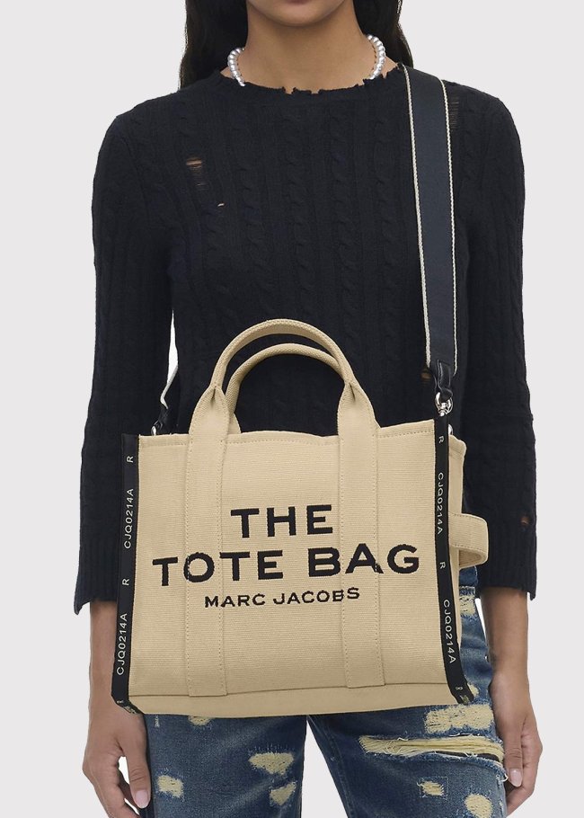 The medium tote warm sand
