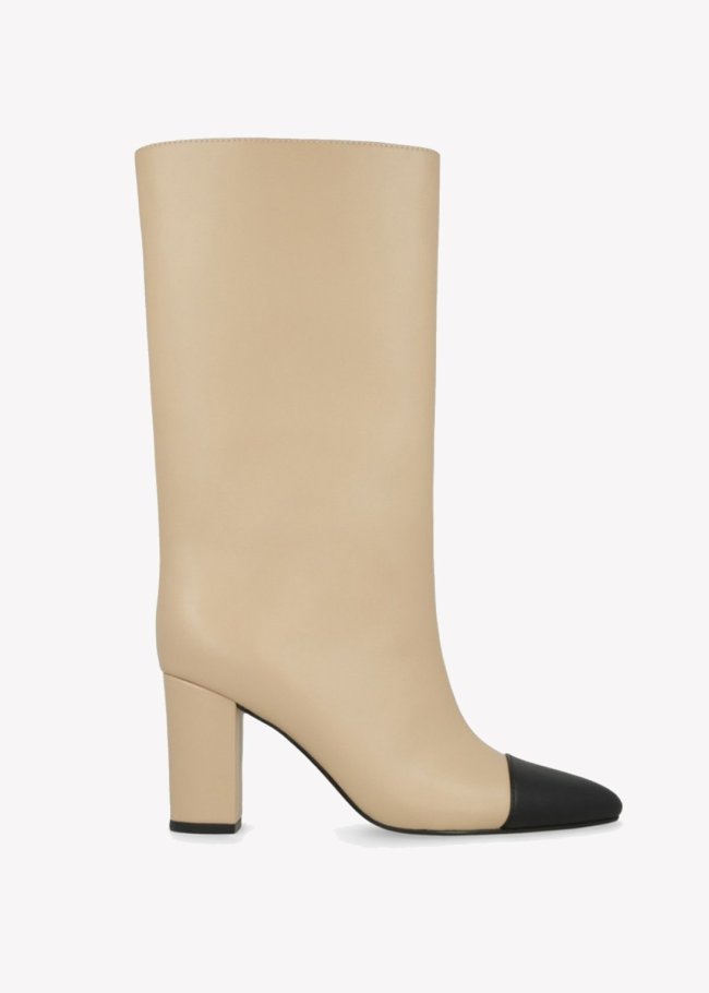 bota beige punt negra