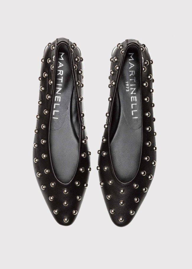 vescia sabrina tachas