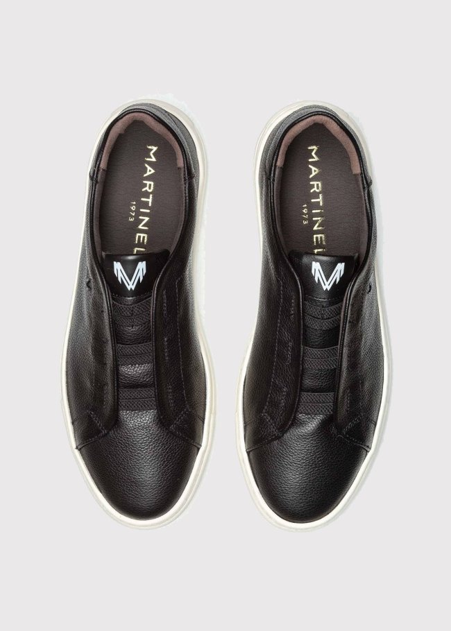 rawson deportiva negra