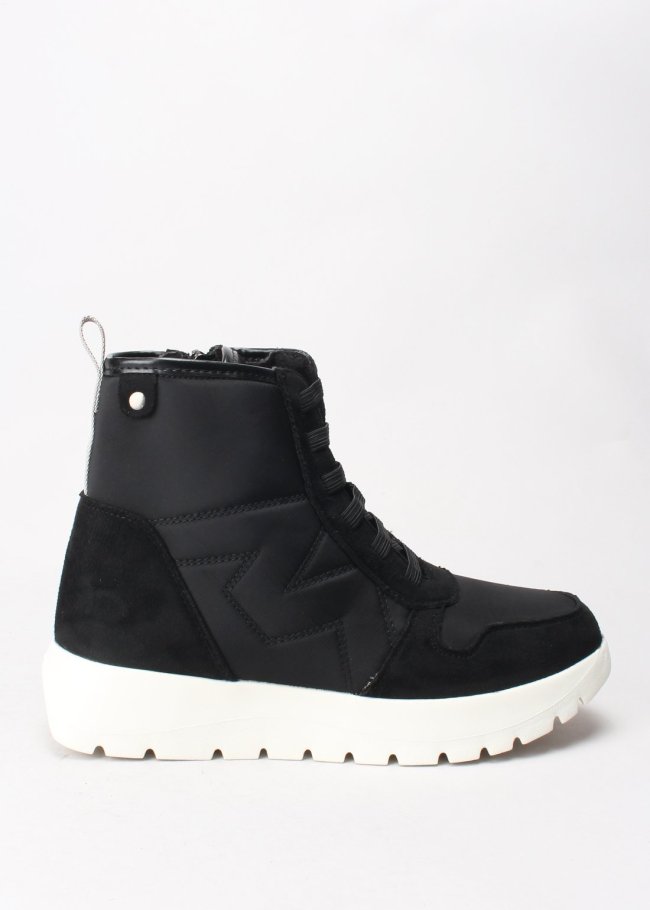 botin negro cordones