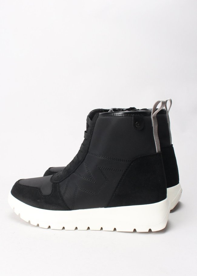 botin negro cordones