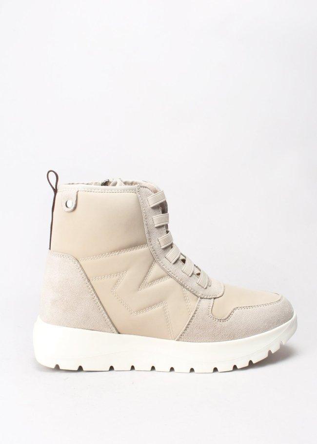 botin beige cordones