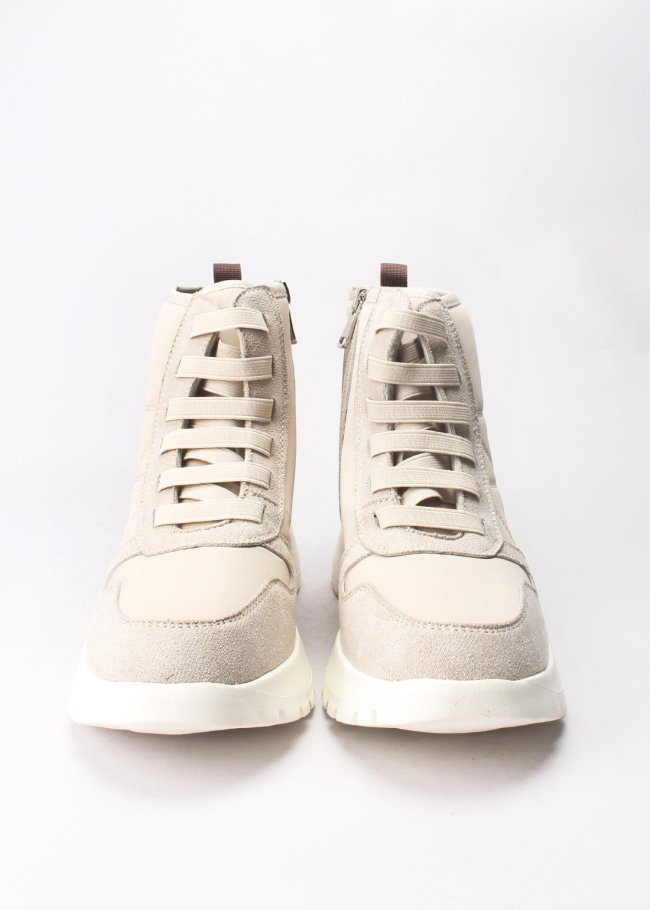 botin beige cordones