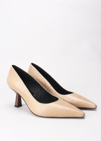 salon saratoga taupe 2