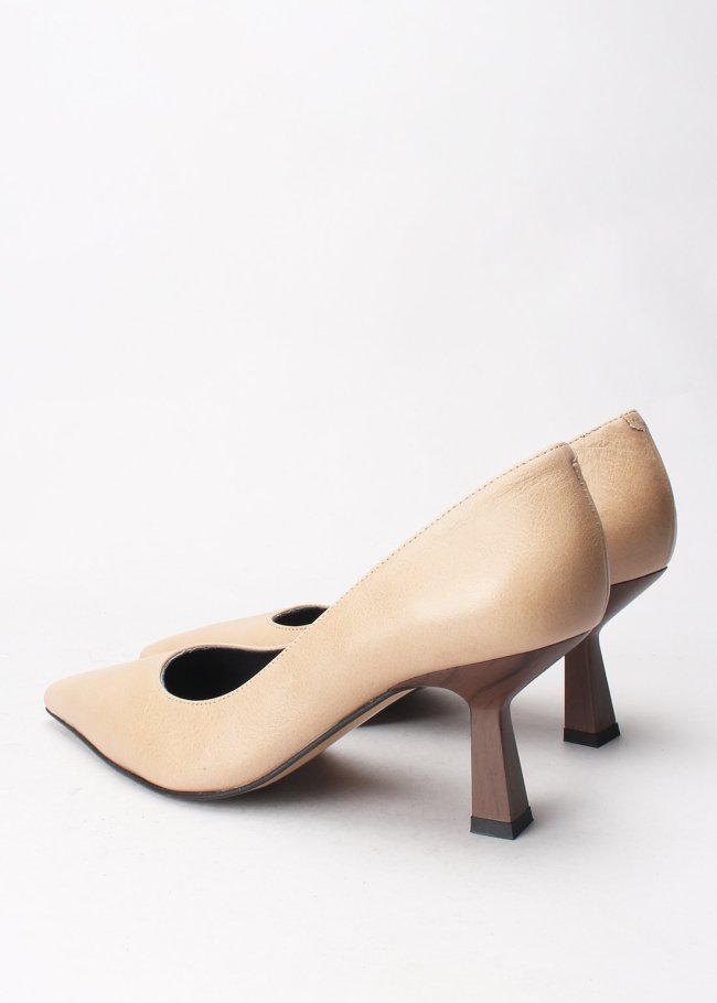 salon saratoga taupe