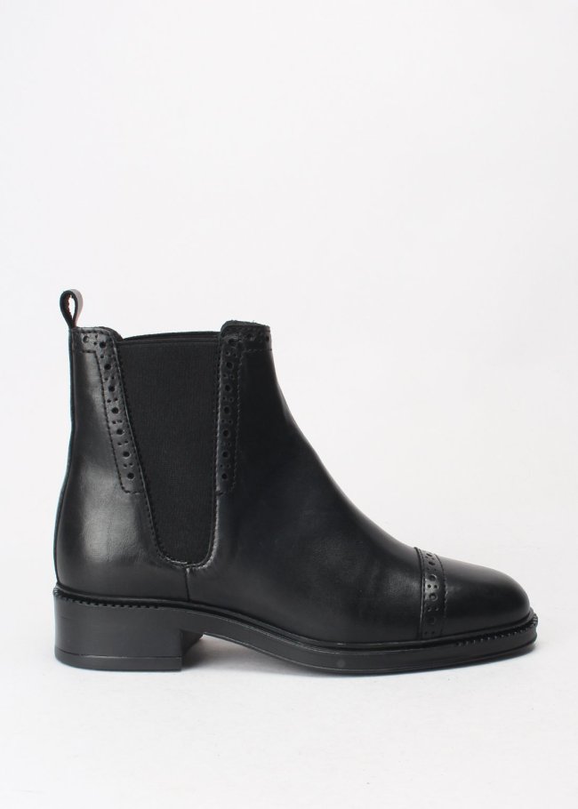 botin piel negro