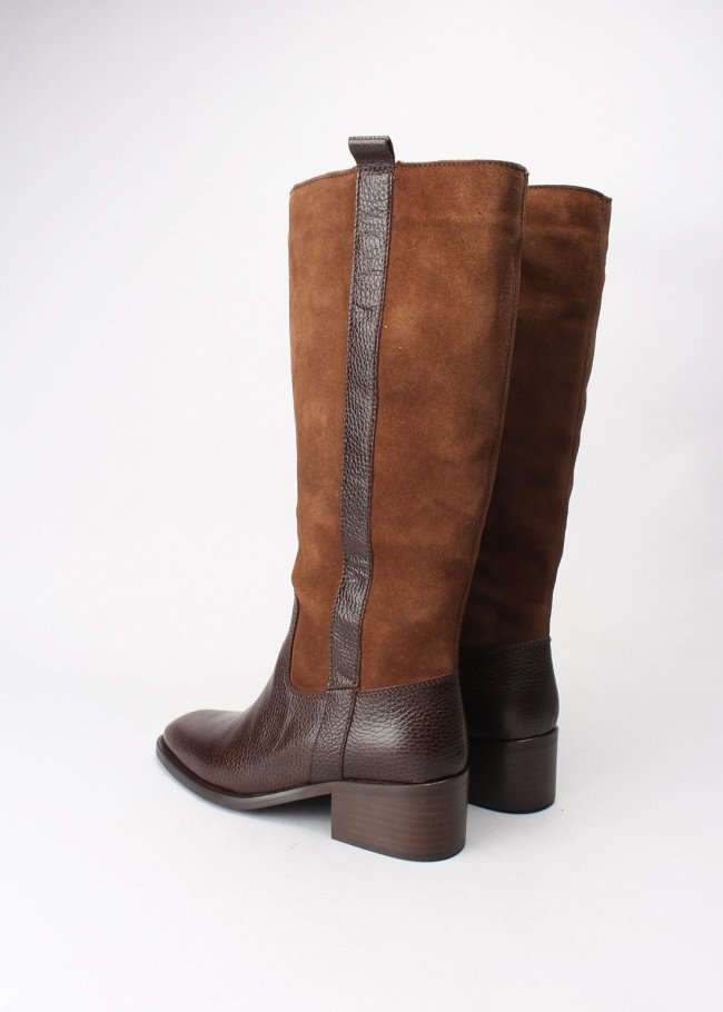 bota ciervo serraje marron