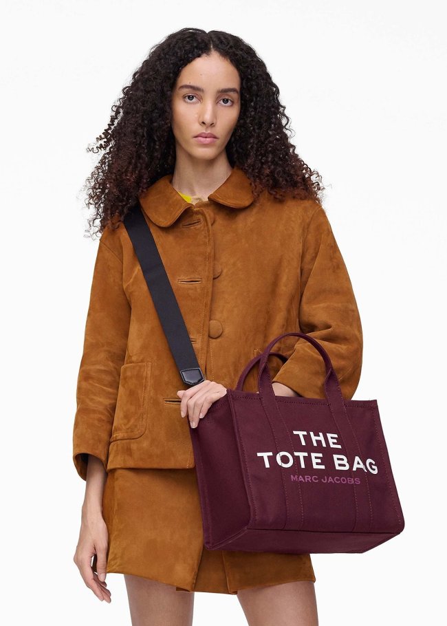 the medium tote dark plum 510