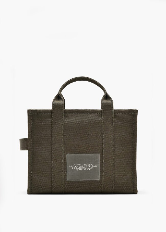 the medium tote forest 305
