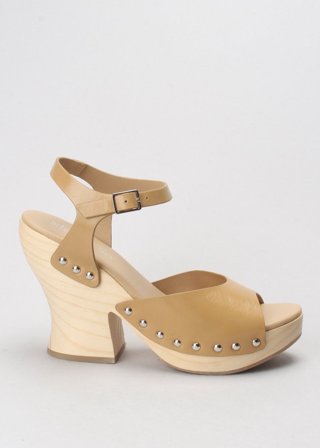 sandalia kiara camel